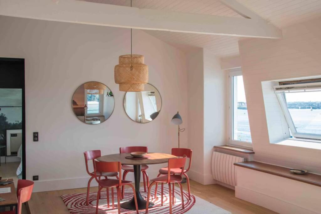 Dinard, Tres Bel Appartement***** Avec Vue Sur Mer Екстер'єр фото