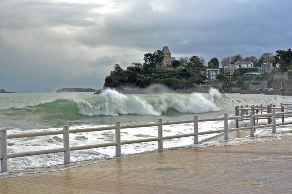 Dinard, Tres Bel Appartement***** Avec Vue Sur Mer Екстер'єр фото